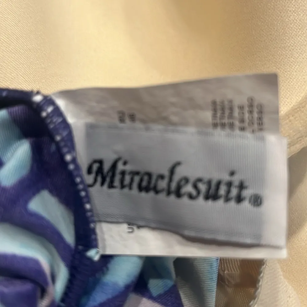 MiracleSuit  women’s palm reader marina underwire tankini top size 10. . - Image 6