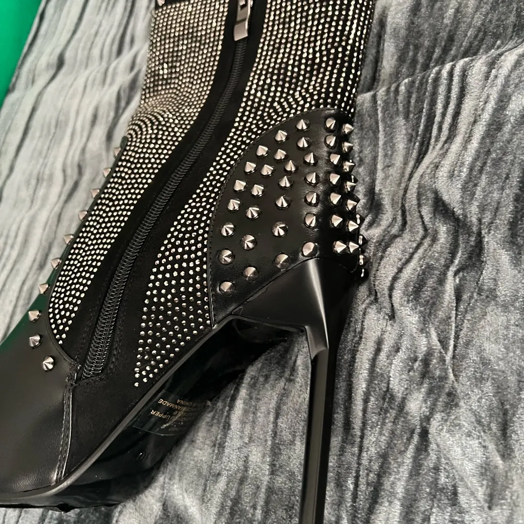 Lauren Lorraine Studded Black High Heel Boots Size 10 by  - Image 3