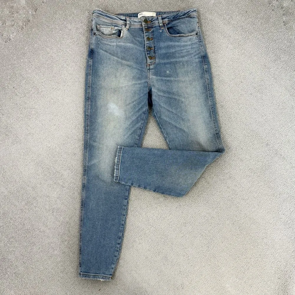 ZARA  Distressed High Rise Button Fly Crop Jeans Size 6 Blue - Image 13