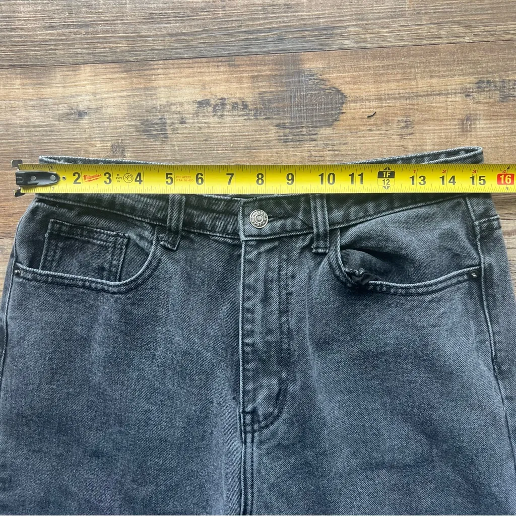 Pretty Little Thing Womens Black Denim Mom Jeans Distressed High Rise Size 8 - Image 2