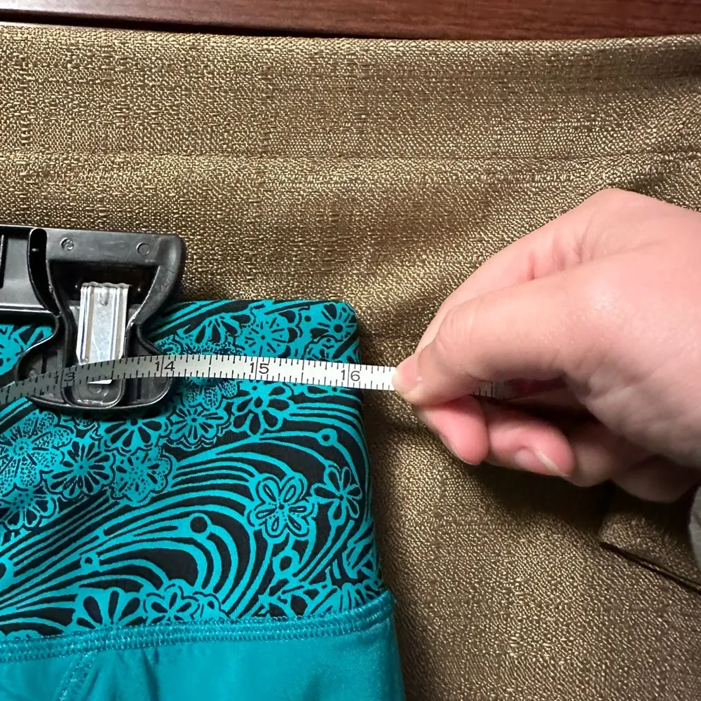 Lululemon Lined Speed Short 4-way Stretch 4” Teal Green Designed Size 8 - Image 8