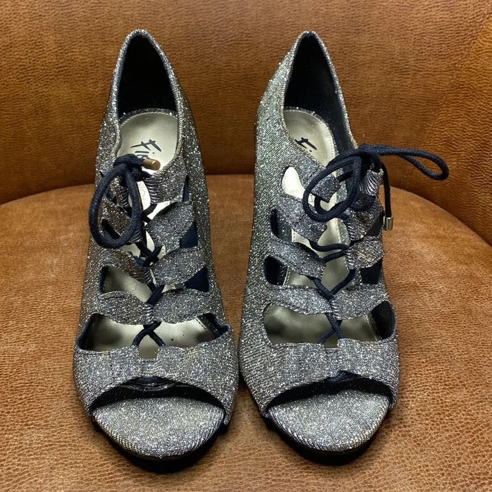 Fioni Sparkly Gold and Silver lace up heels Size 8 🔥🔥💐SÚPER SALE🔥 - Image 3