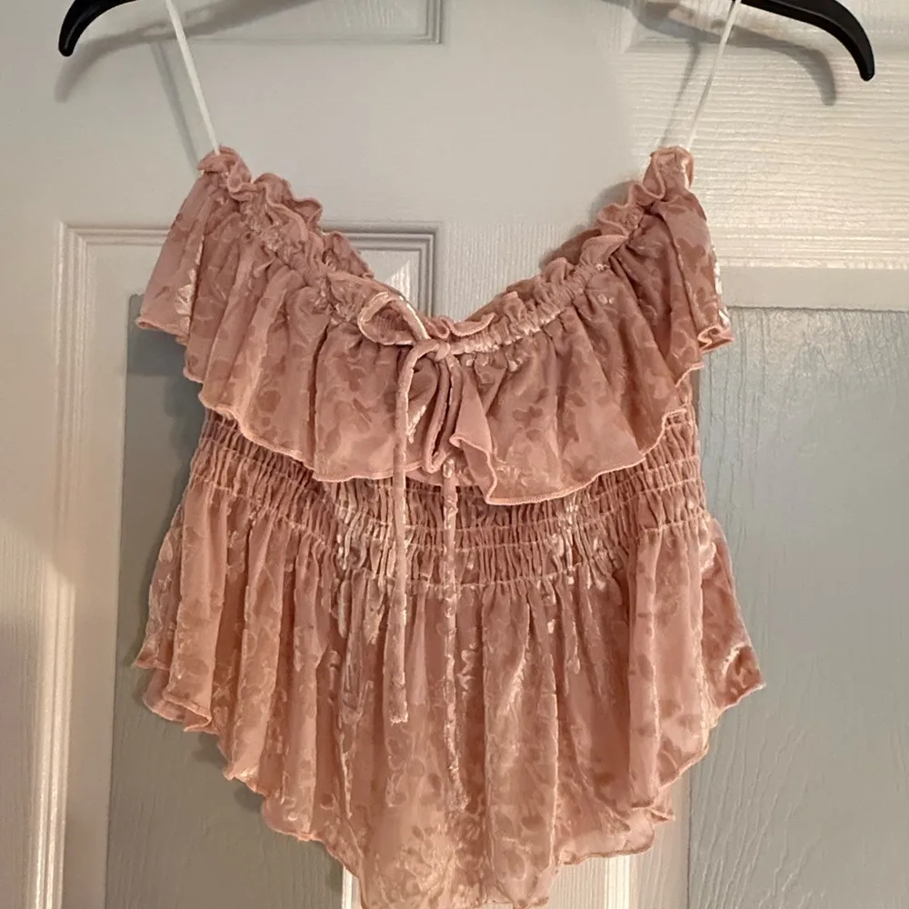 Kimchi Blue Clarabella Burnout Velvet Ruffle Top - Image 3