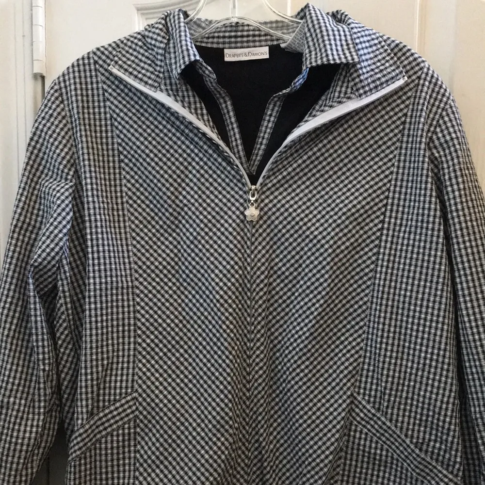 FINAL MARKDOWN LADIES’ Draper’s & Damon’s Jacket large - Image 2