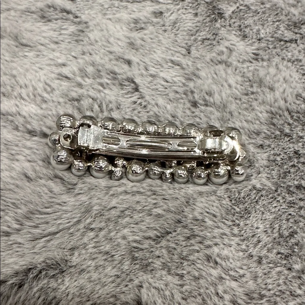 Francesca's Collections Pearl Cluster Hair Clip White - Image 2