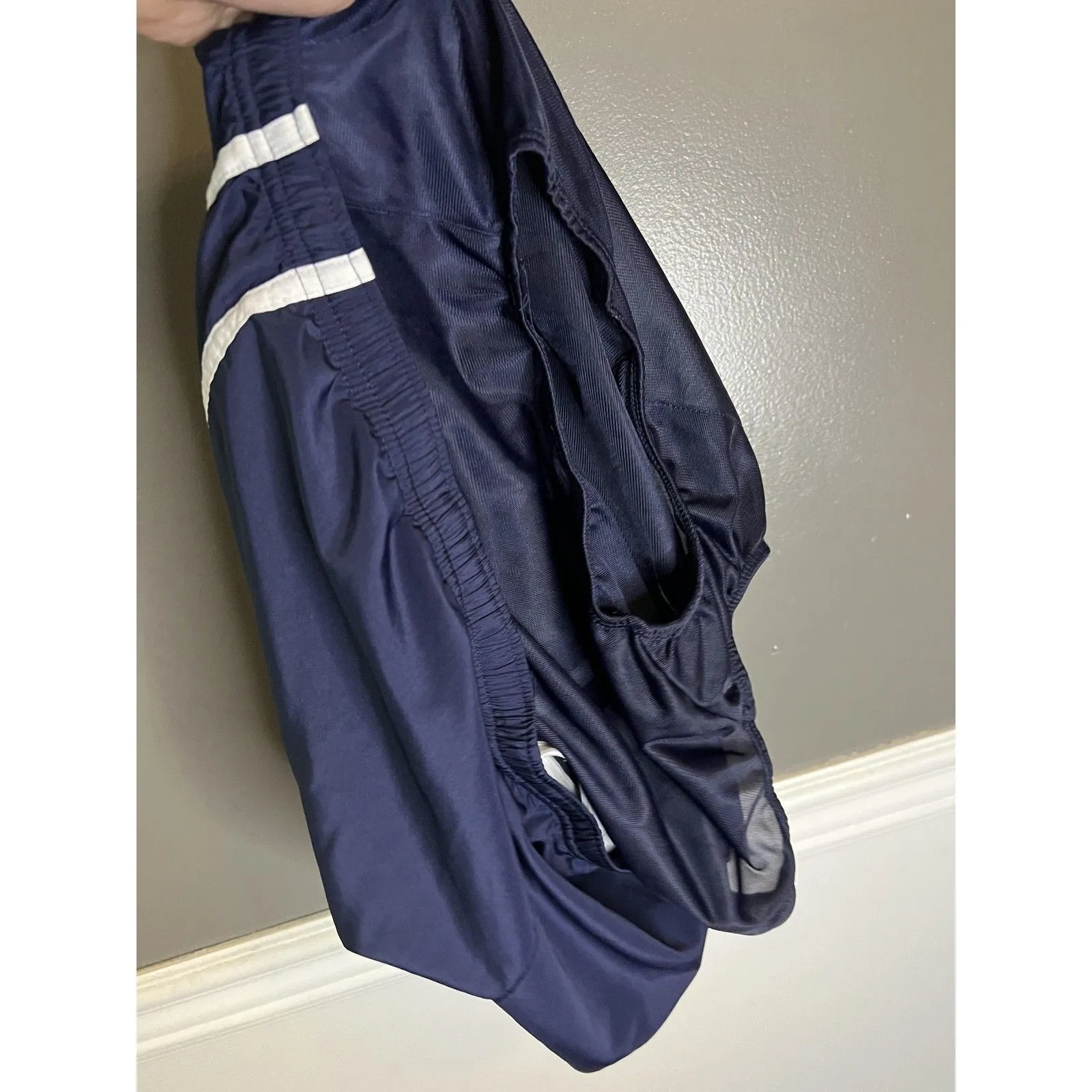 UConn Huskies Running Shorts Women's Large Blue NCAA Basketball Russell Athletic - Image 6