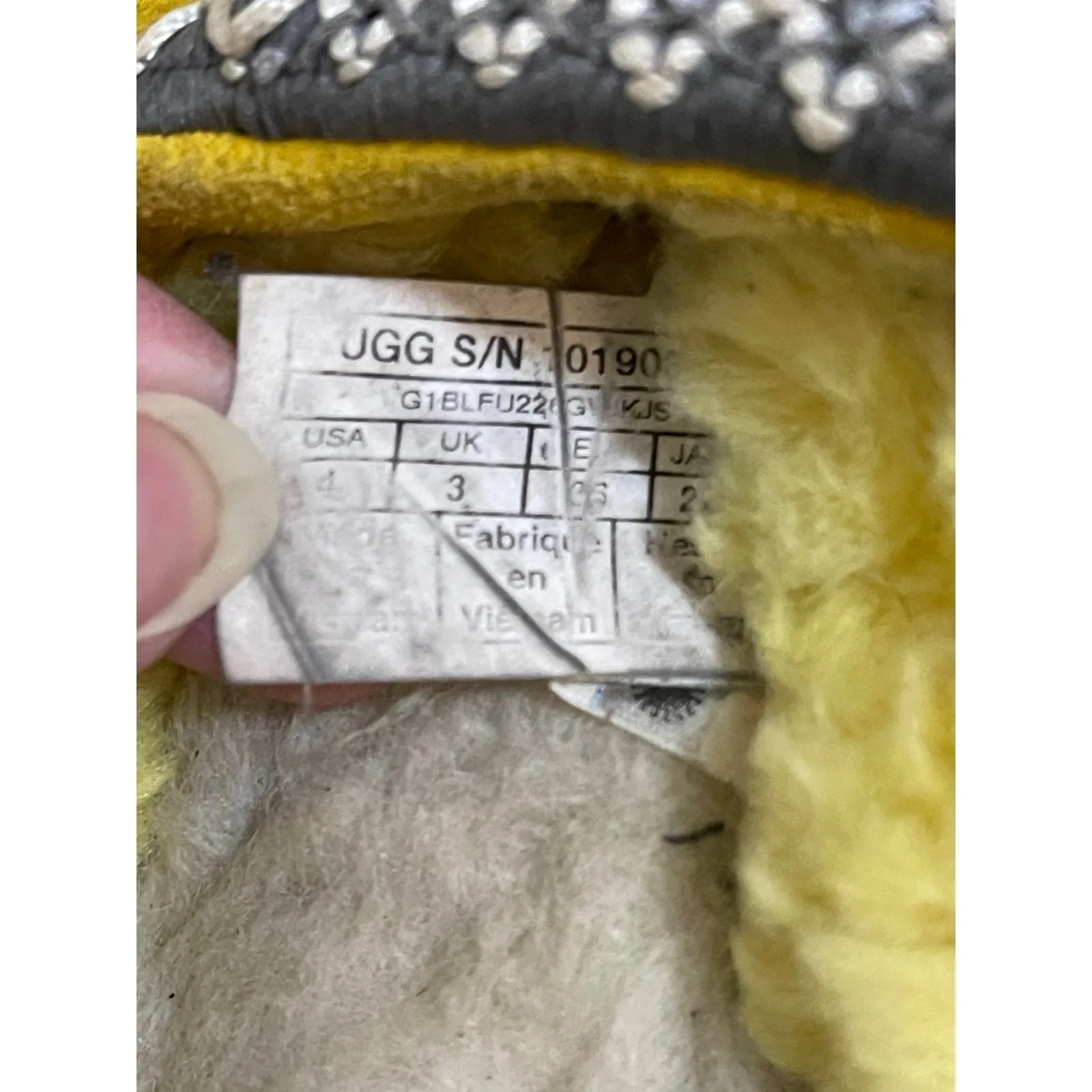 UGG Tasman Big Kid Size 4 - women's size 5.5 /6 - Gold preloved - Image 6