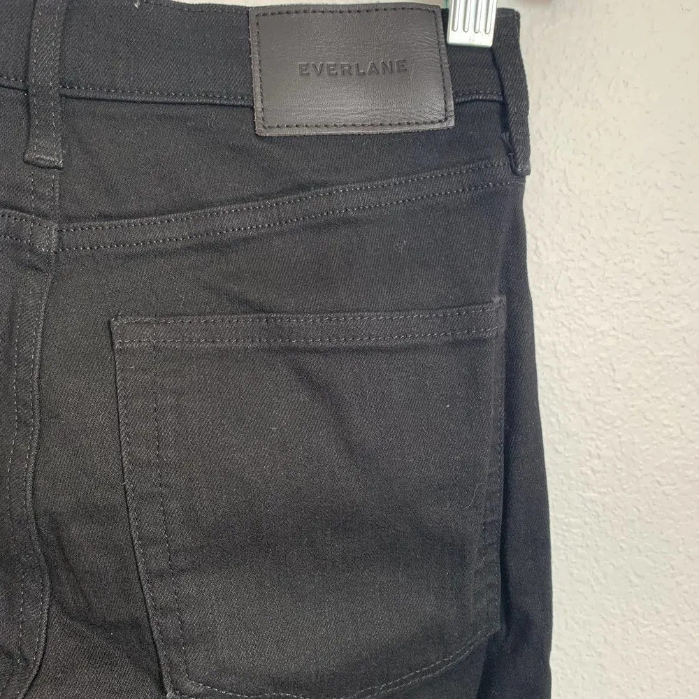 NWT Everlane Authentic Stretch High Rise Skinny Jean in Black - Image 6