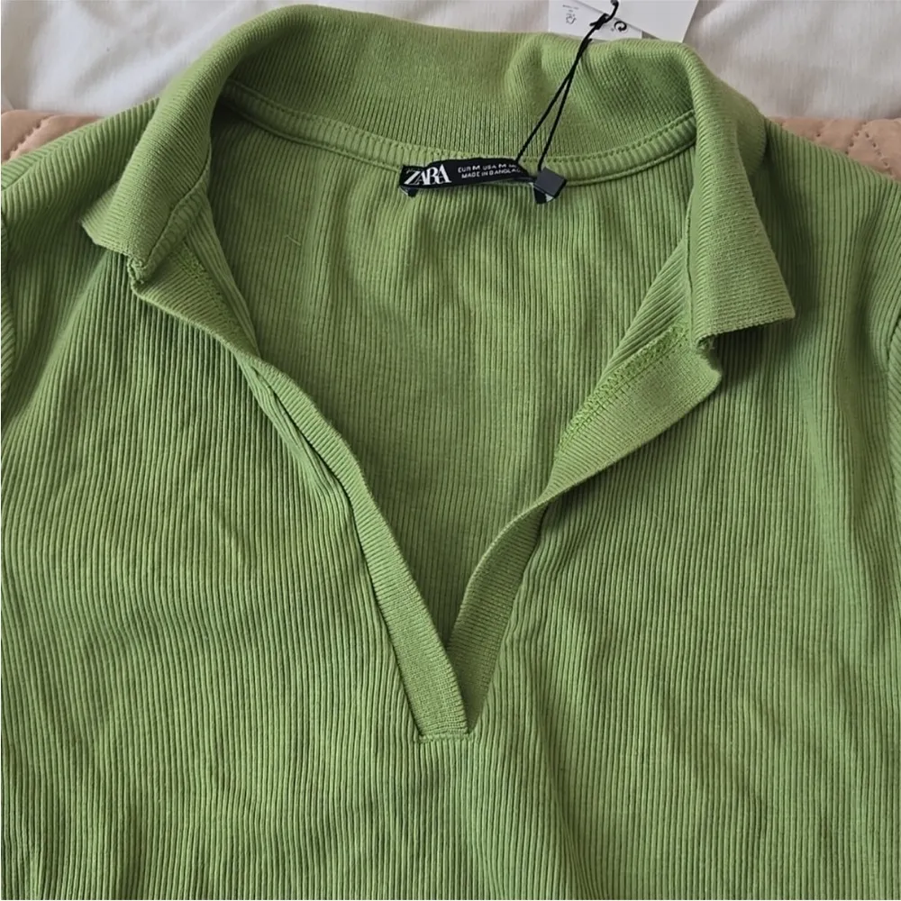 NWT Zara Green Ribbed Crop Top long sleeve collar medium - Image 4