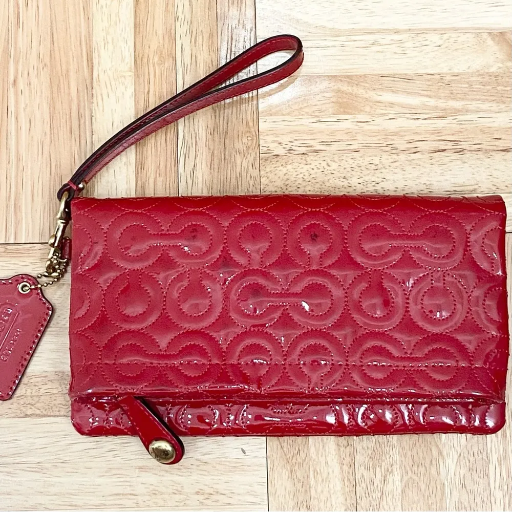 COACH 42965 Gramercy Red Embossed Patent Leather Wristlet Clutch Bag - Image 2