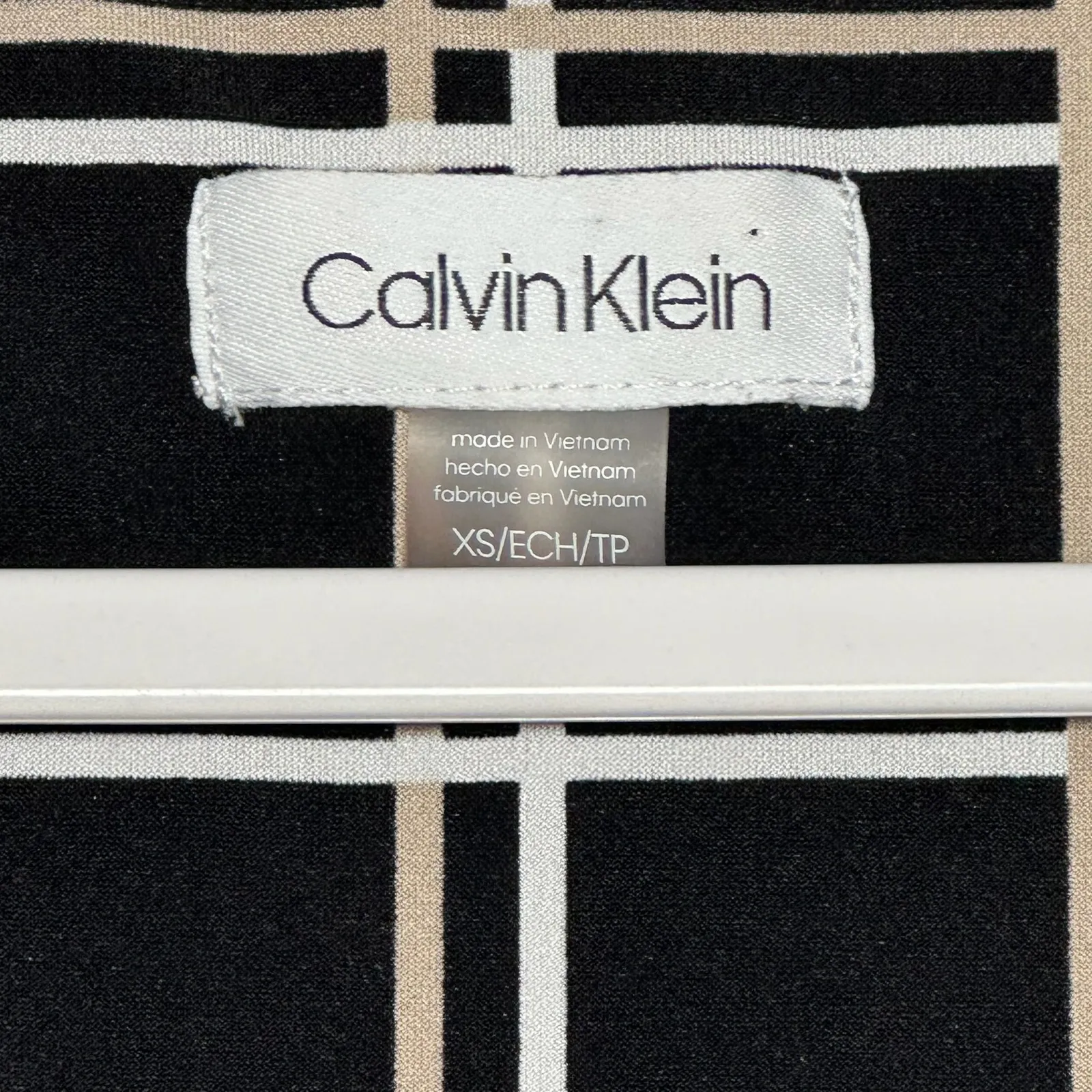 Calvin Klein Women's Black White Tan Plaid Sleeveless Tank Top Shirt XS - Image 3