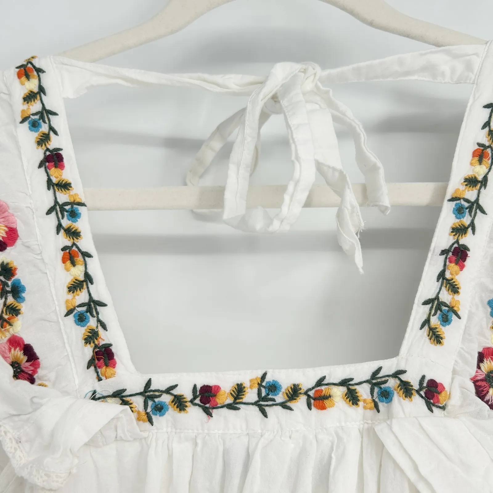Urban Outfitters Womens Boho Festival Floral Embroidered‎ Ruffle Dress Size S - Image 10