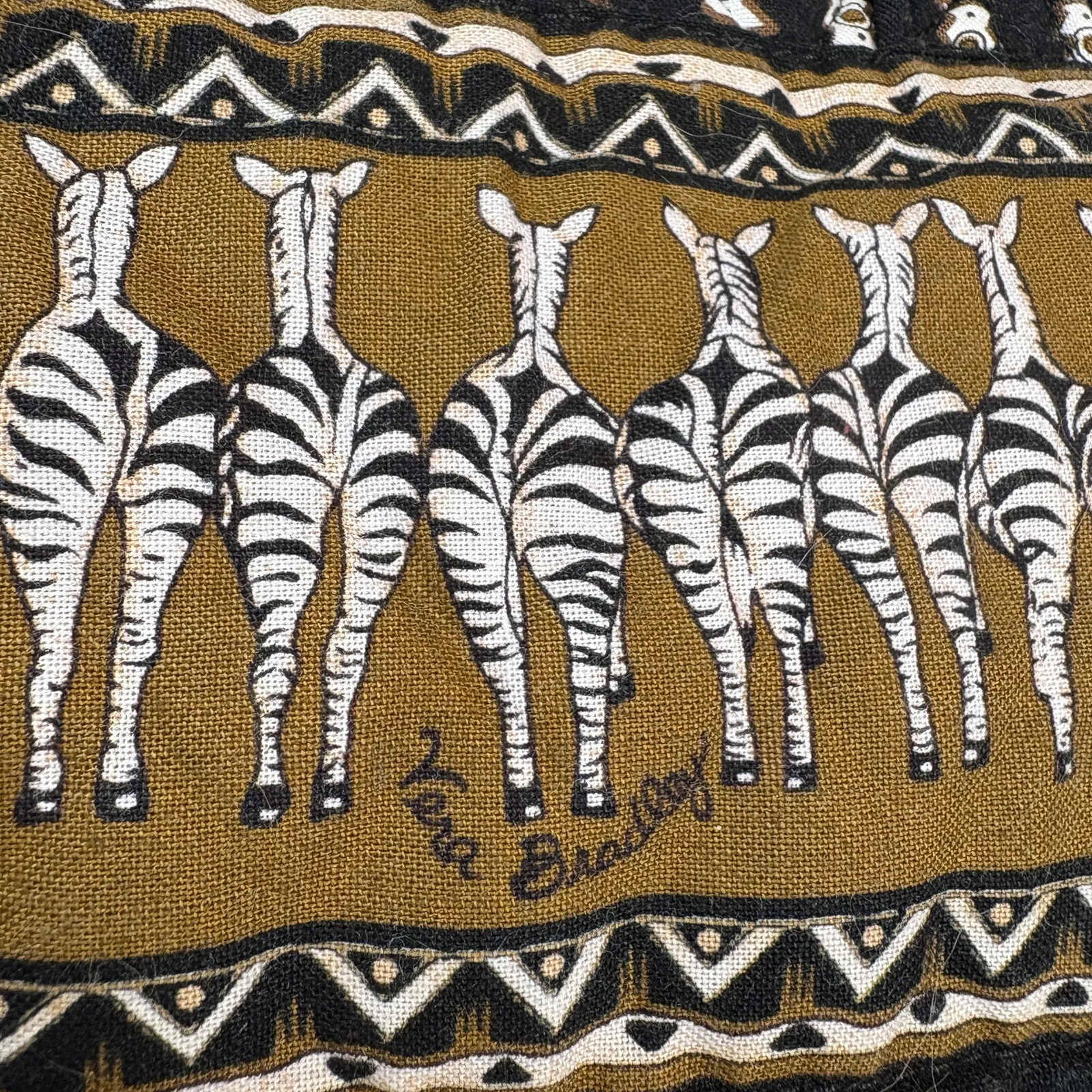 Vintage Vera Bradley Retired Zebra Pattern Roll-Up Toiletry Bag - Image 6