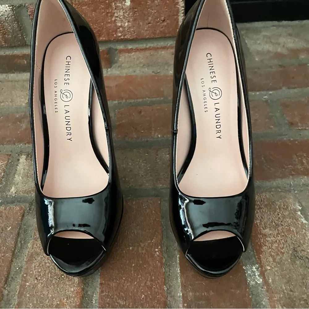 Chinese Laundry Open Toe Black Heels - Image 4