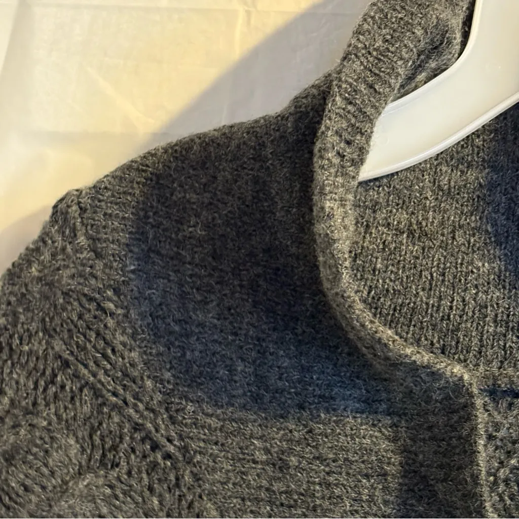 Eight Eight Eight Sweater Poncho Size Medium Grey Wool Blend Warm Cozycore Knit - Image 6