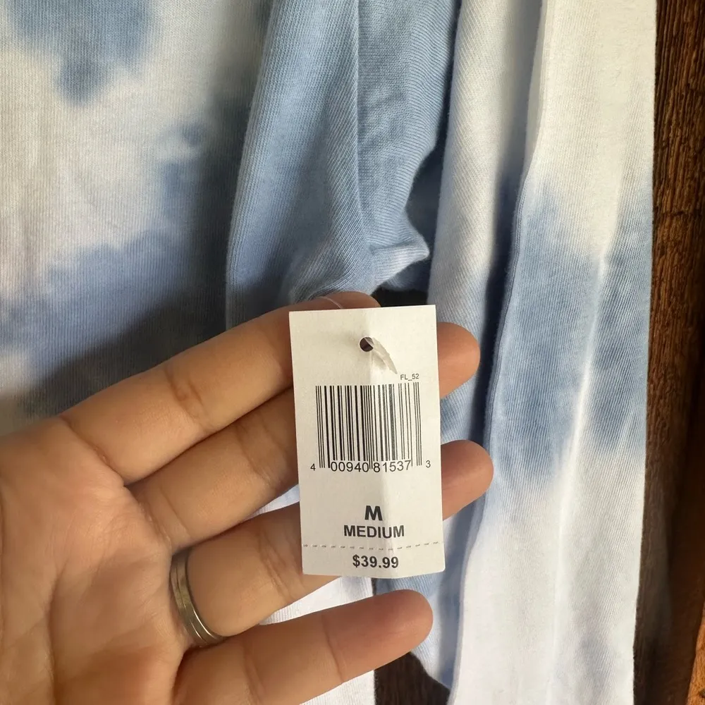 Disney NWT Marie  long sleeve - Image 3