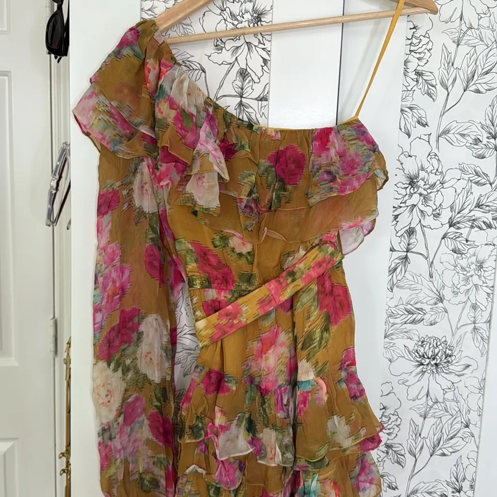 Rococo Sand Avar one shoulder floral dress NWT Yellow Size L - Image 8
