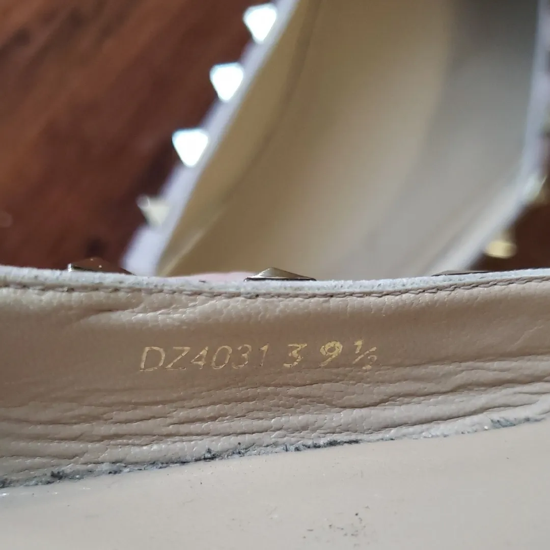 Valentino Black Patent Leather Ballet Flats Pink Trim Gold Studs Size 39.5 - Image 5