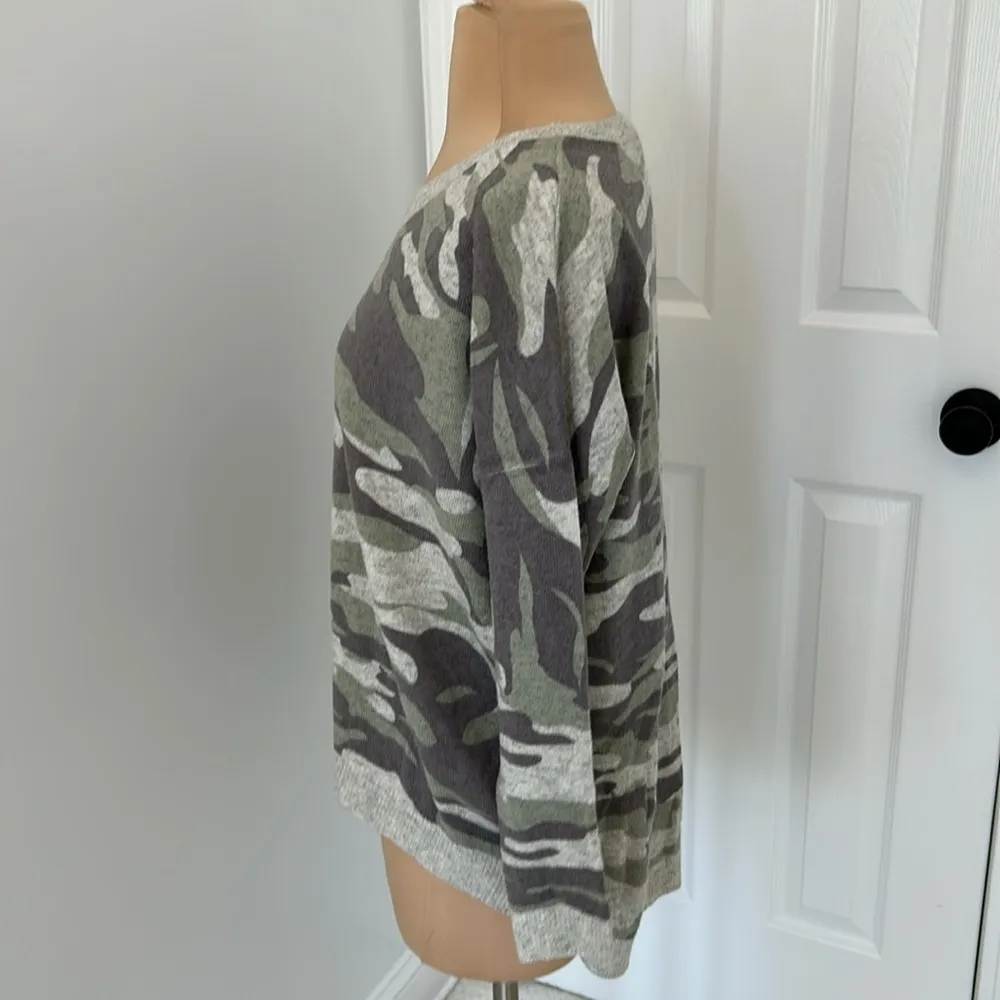 Acrobat Wool Blend Camo Sweater Size undefined - Image 4