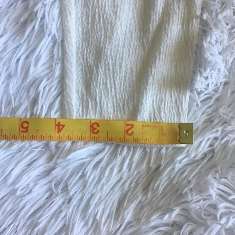 Jessica Simpson off white high low blouse Small - Image 8