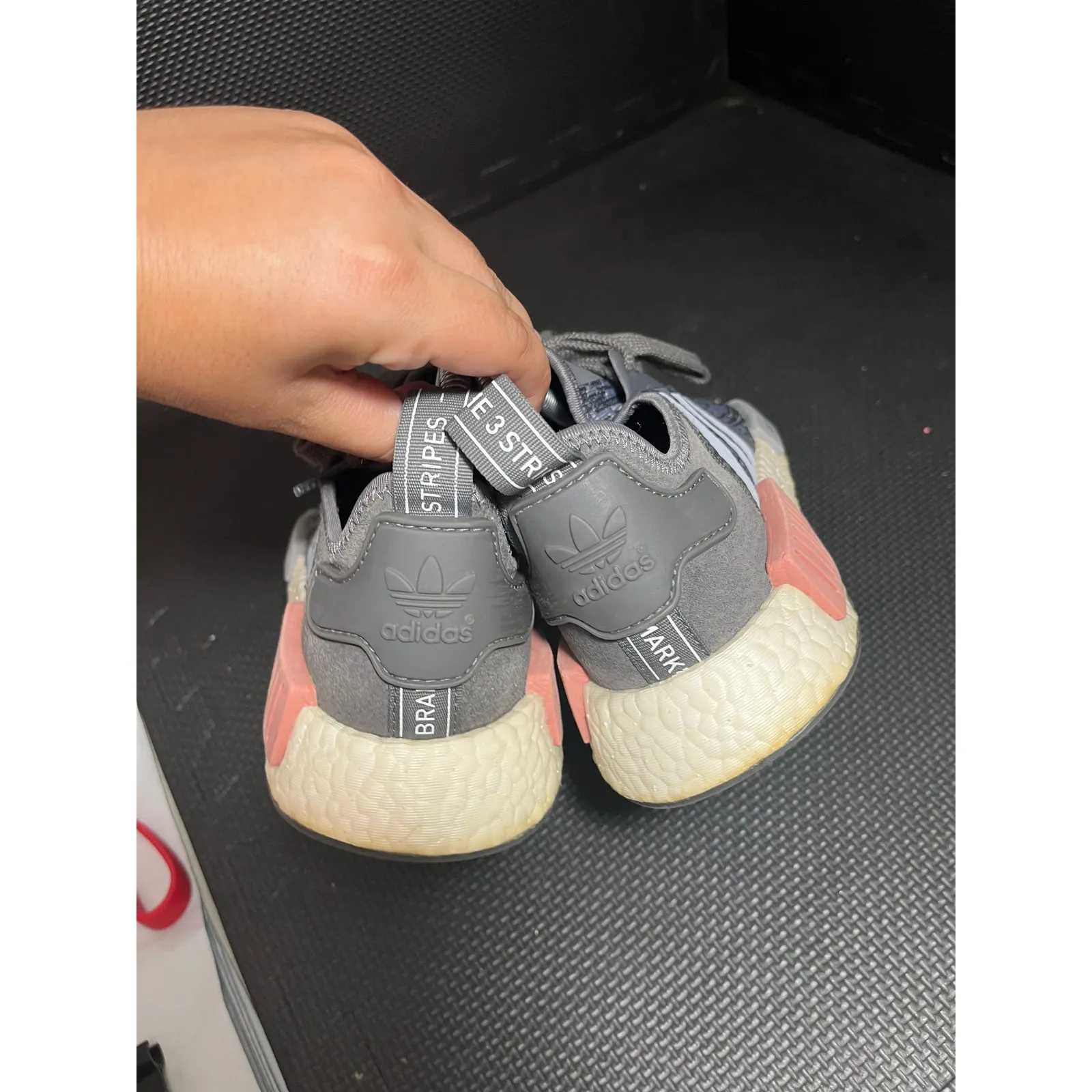 Adidas NMD R1 Women's Running Shoes Heather Grey/Raw Pink/White BY9647 Size‎ 7 - Image 6