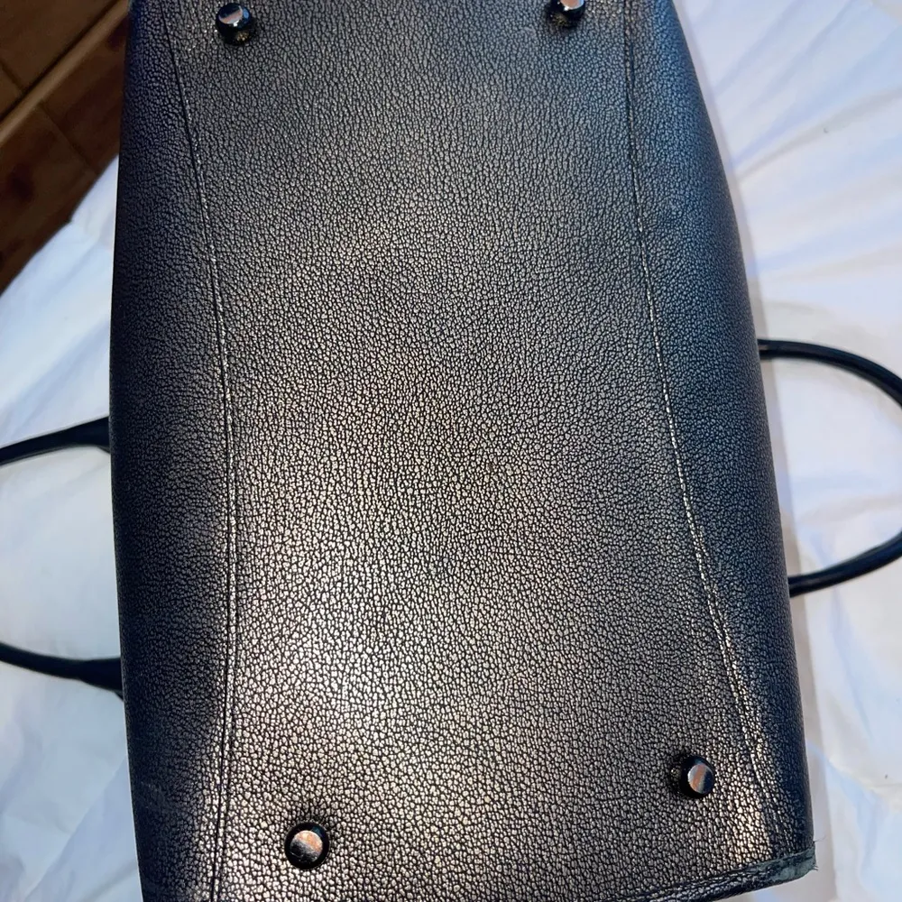 gold shimmer gunmetal purse - Image 6