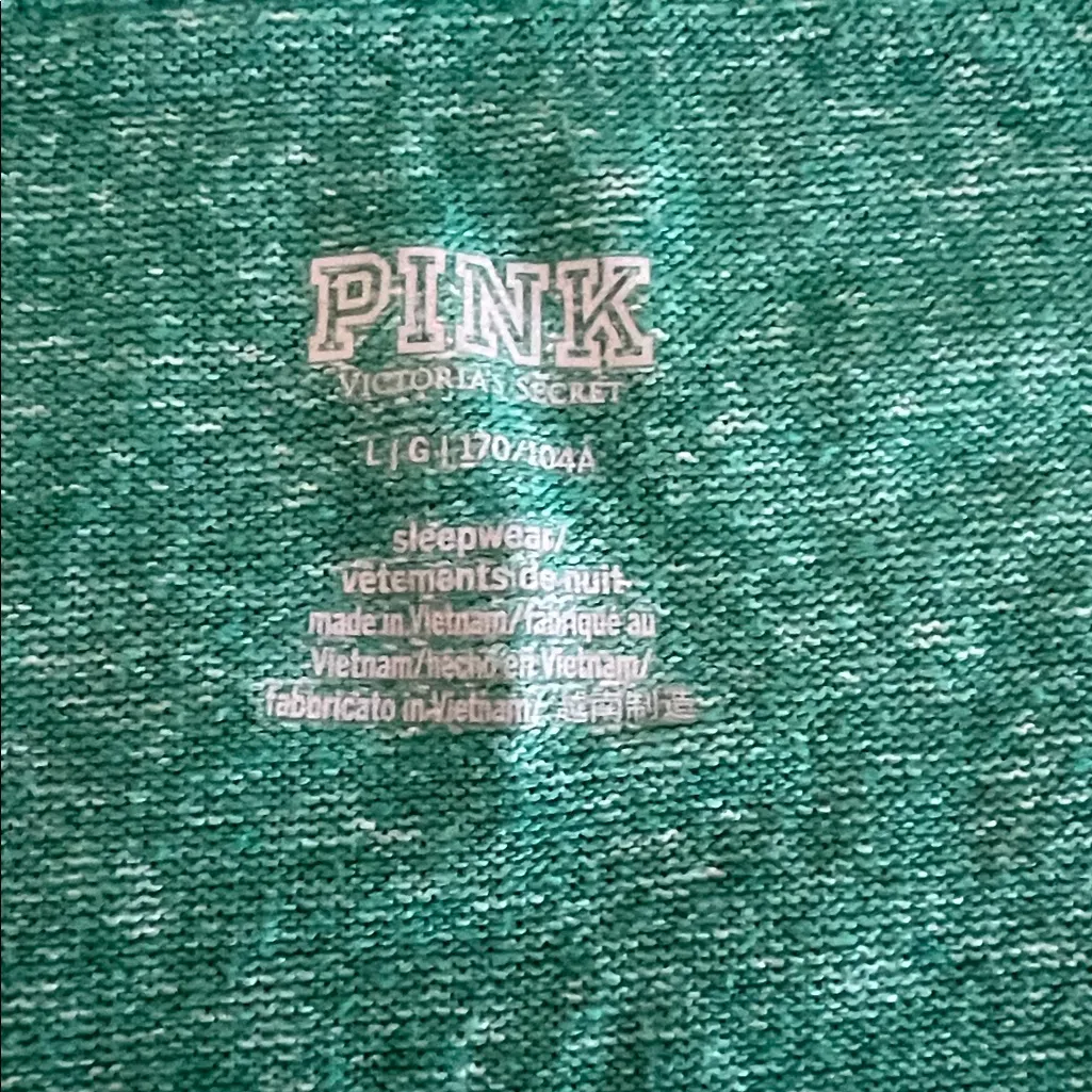 VS Pink Scoopneck Christmas Pajama Shirt Green Size Large - Image 6