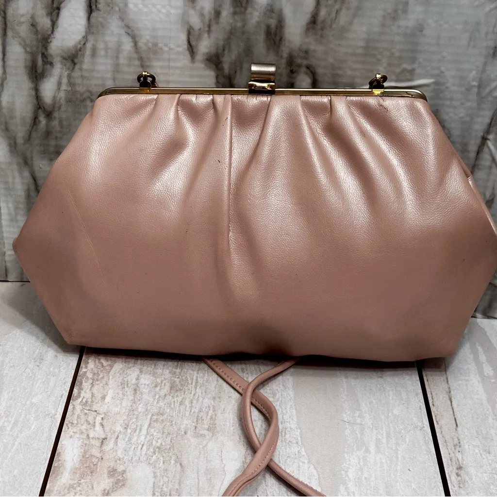 Vintage Blush Leather Kiss - Image 3