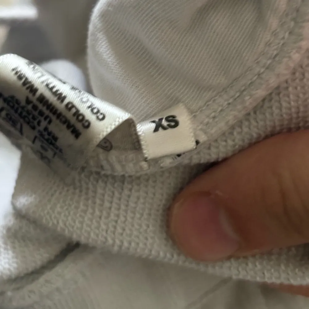 Madhappy peace sign sweat cotton stretchy comfort inseam 8 sweat shorts size xs - Image 4