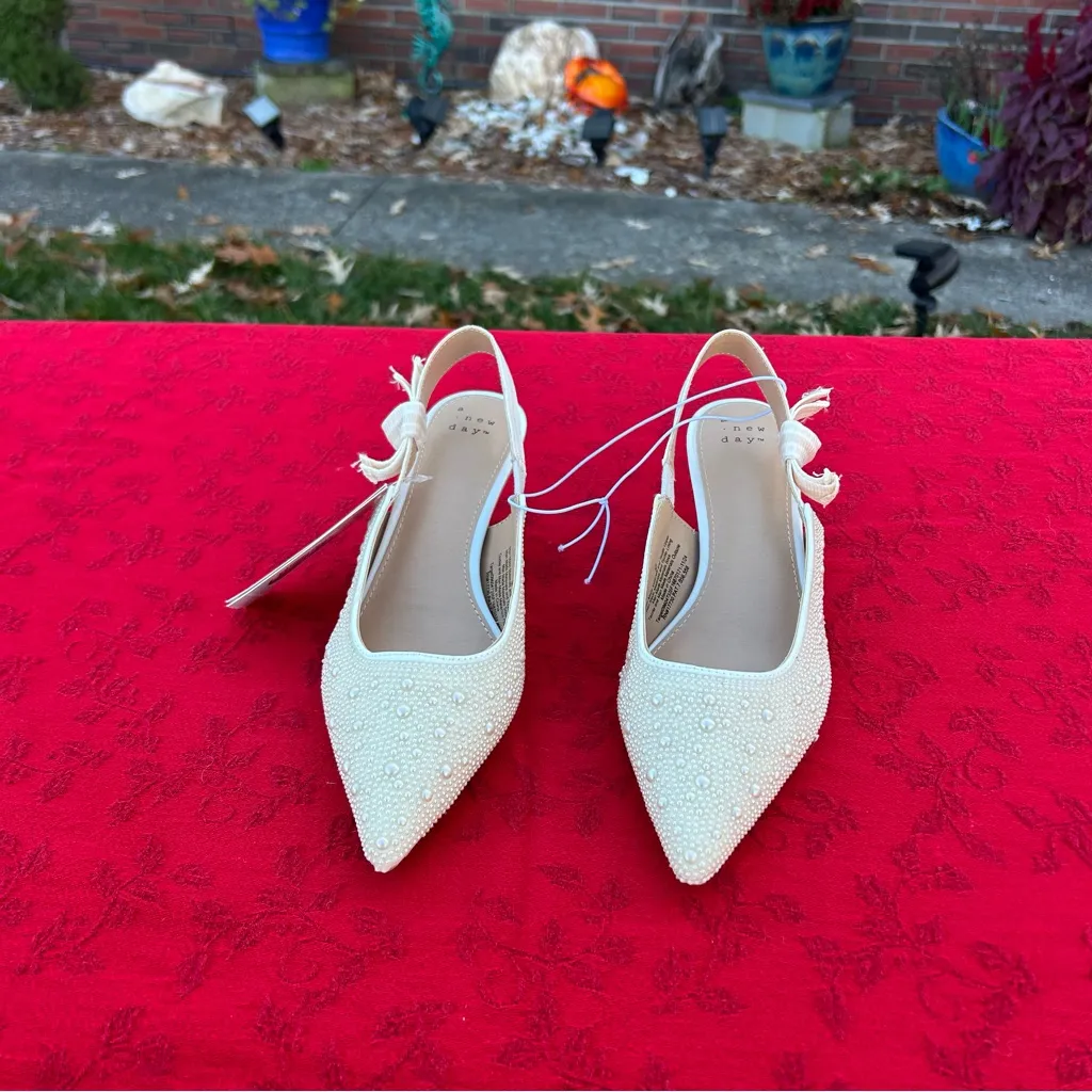 Women's Milan Slingback Heels - A New Day size 6  kitten heels pearl wedding - Image 3