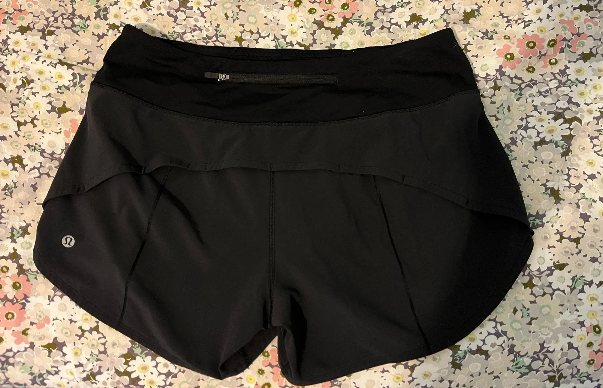 Lululemon Speed Up 4” - Image 2