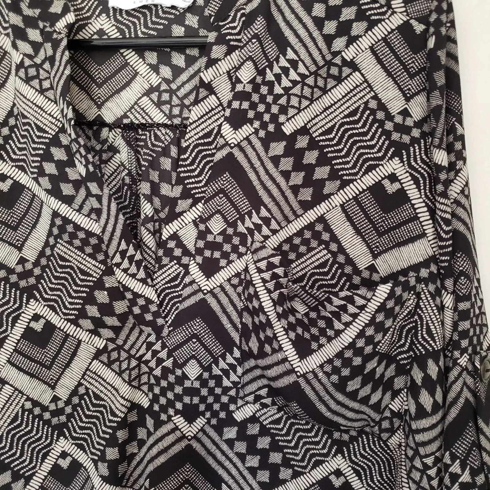 Lush Boho Tunic Womens Top Sz XS Geometric Festival Indie Bold Festival Roll Tab - Image 4