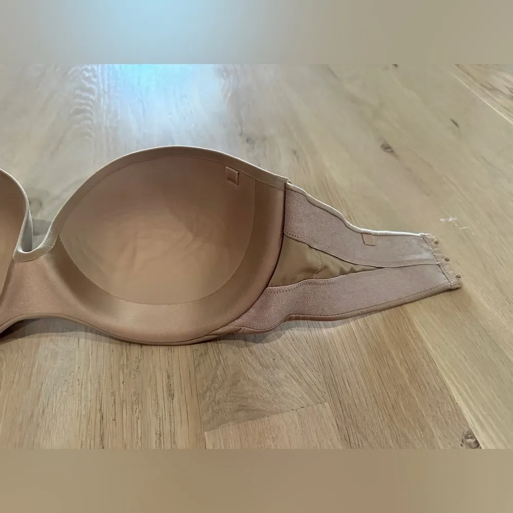 Warners® This Is Not A Bra™ Cushioned Underwire Lightly Lined Strapless Bra Size undefined - Image 5