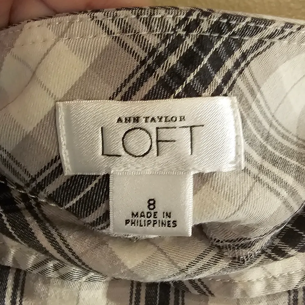 Ann Taylor Loft Y2K Black and Grey Plaid Pleated Skater Skirt - Image 5