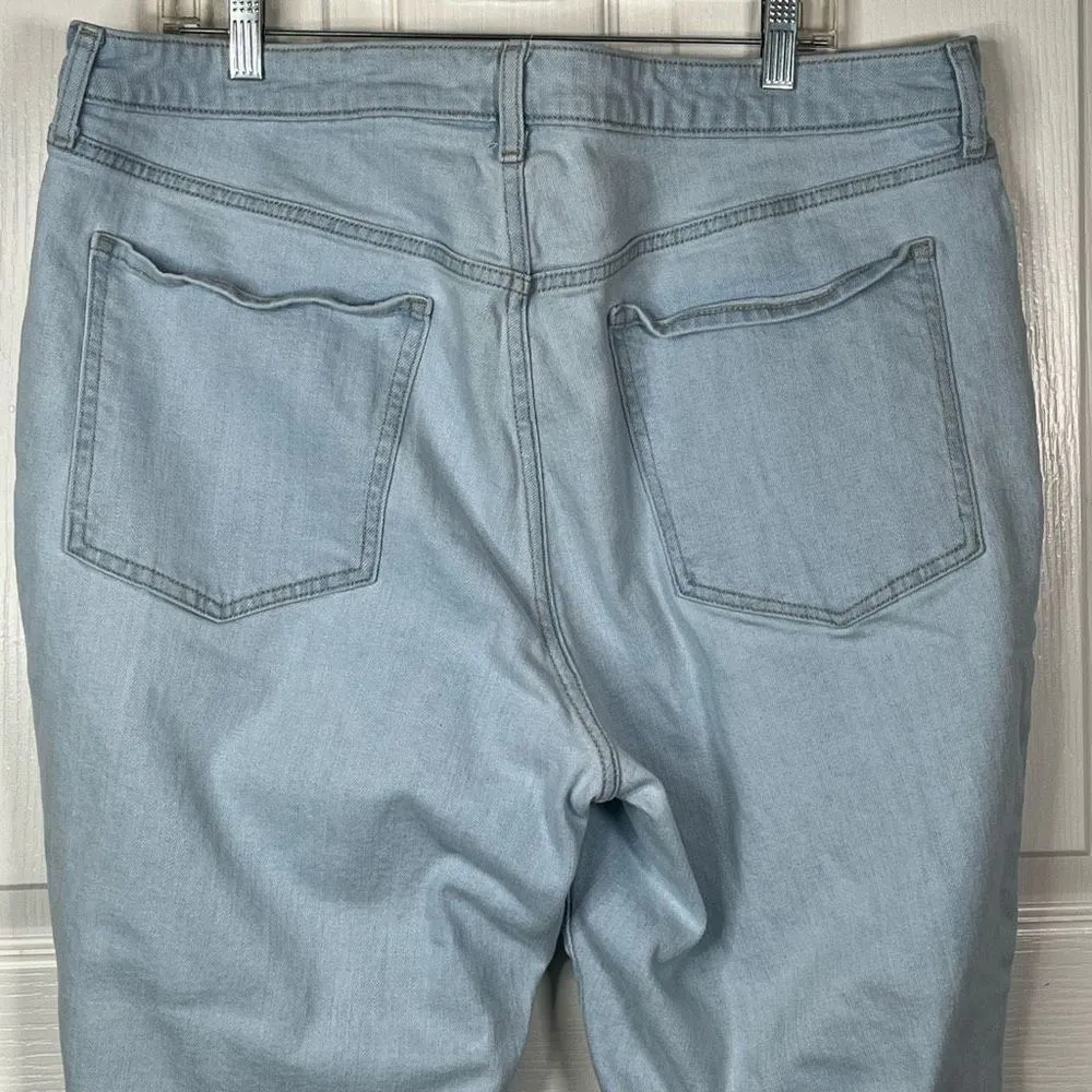 Old Navy Sz 18 High Rise OG Straight Jeans Light Wash - Image 7