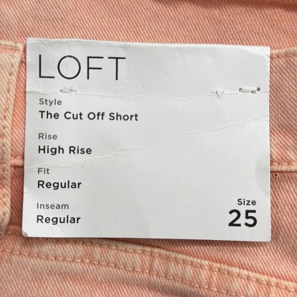 LOFT NWT Peach Pink Denim High Rise The Cut Off Jean Shorts Size 25 - Image 4