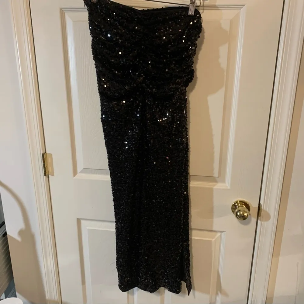 NWT PrettyLittleThing Black Sequin Ruched Waist Maxi Skirt - Image 2