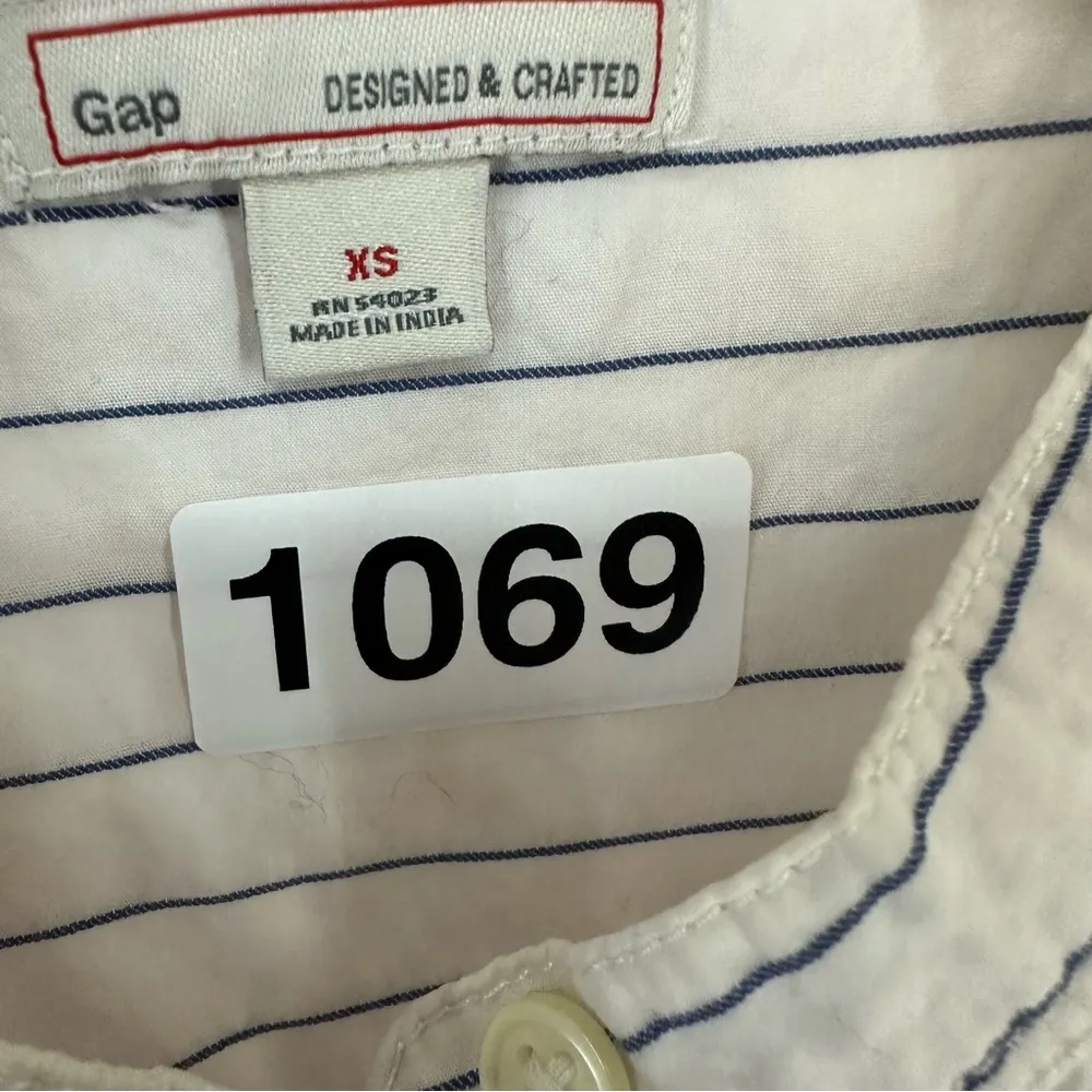 Gap Short Sleeve Button Down Striped Shirt Womens XS White - Image 10
