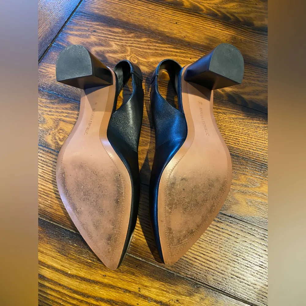 Banana Republic Slingback Black Leather Block Heels Sz 8 1/2 - Image 5