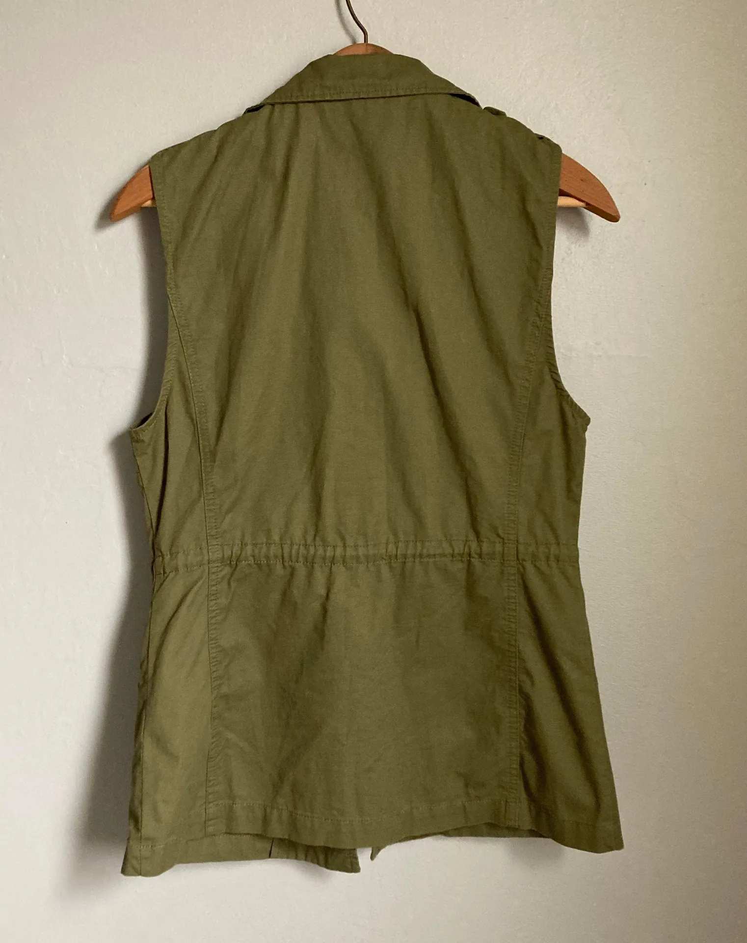 Love Tree Army Green Utility Vest - Image 2