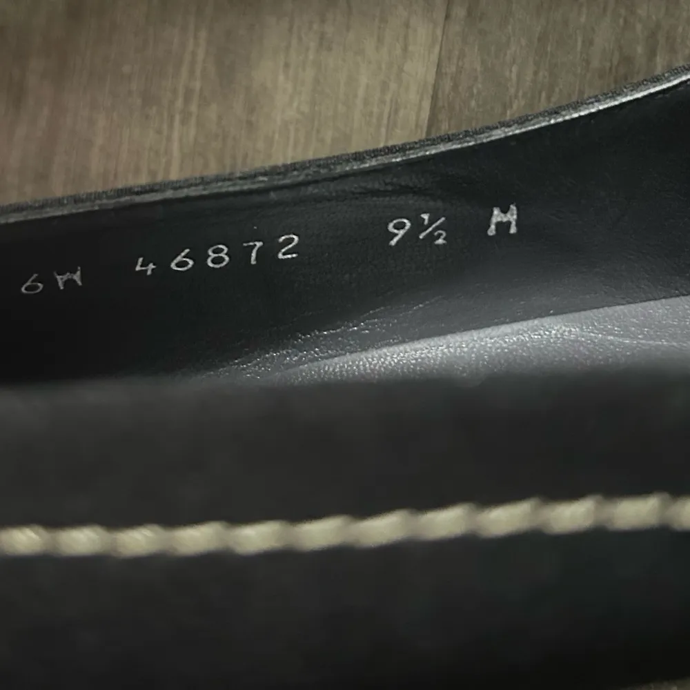 Stuart Weitzman Black Boston crepe pumps size 9.5 - Image 8