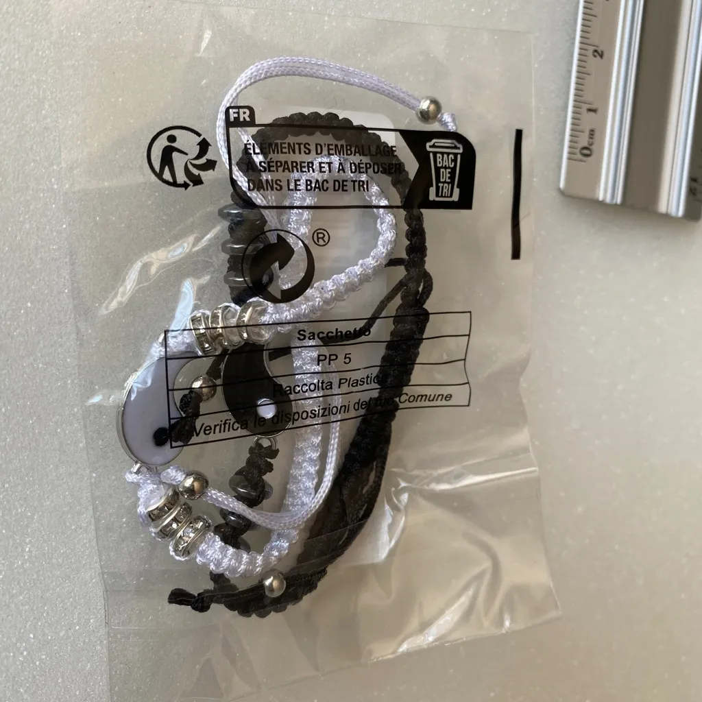 2‎ pcs Handmade adjustable cord thread Ying/Yang bracelets White - Image 11