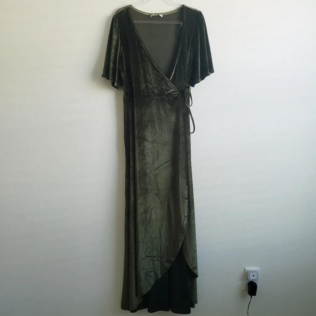 Baltic Born Meghan Velvet Wrap Maxi Dress - Image 3