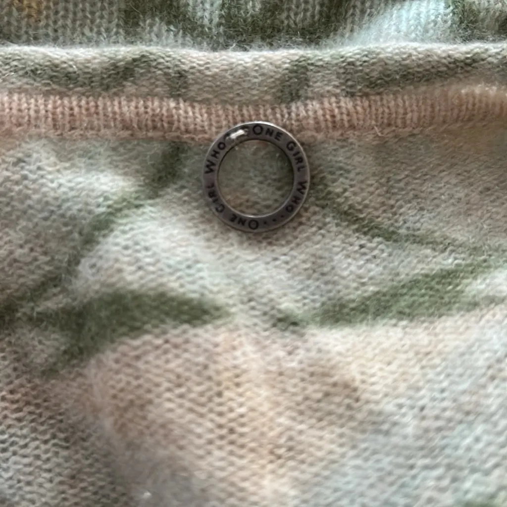 One Girl Who.. Faith Cashmere Floral Light Sweater A - Image 8