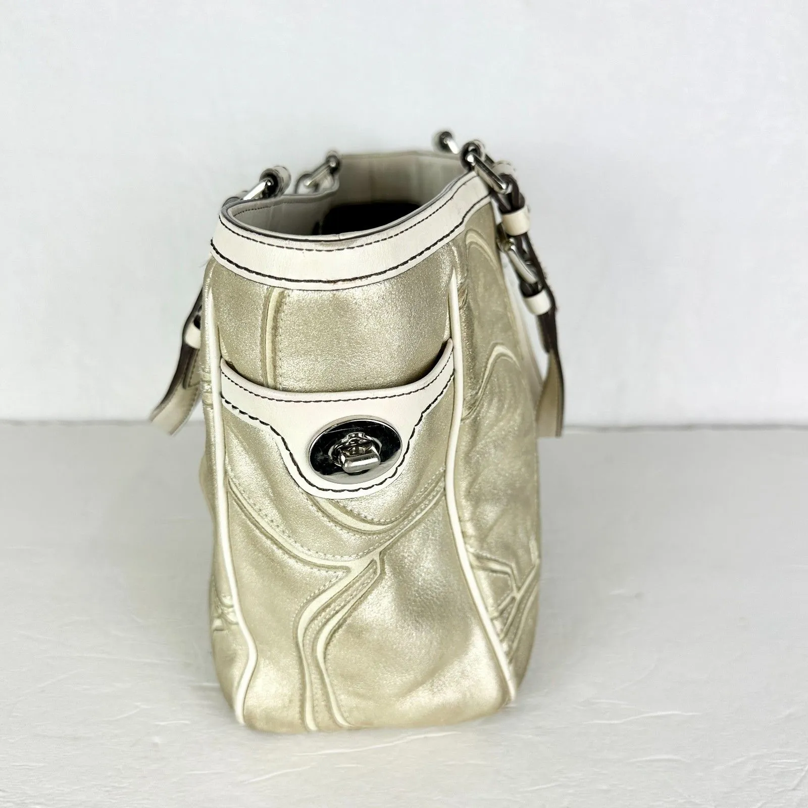 Coach Gallery Outline Metallic Leather Tote Purse Champagne Gold Signature Logo - Image 3