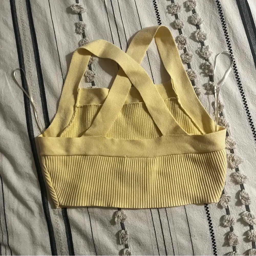 House of Harlow 1960 sunshine yellow cropped ribbed tank size small - Image 3