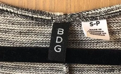 BDG Sweater - Image 3