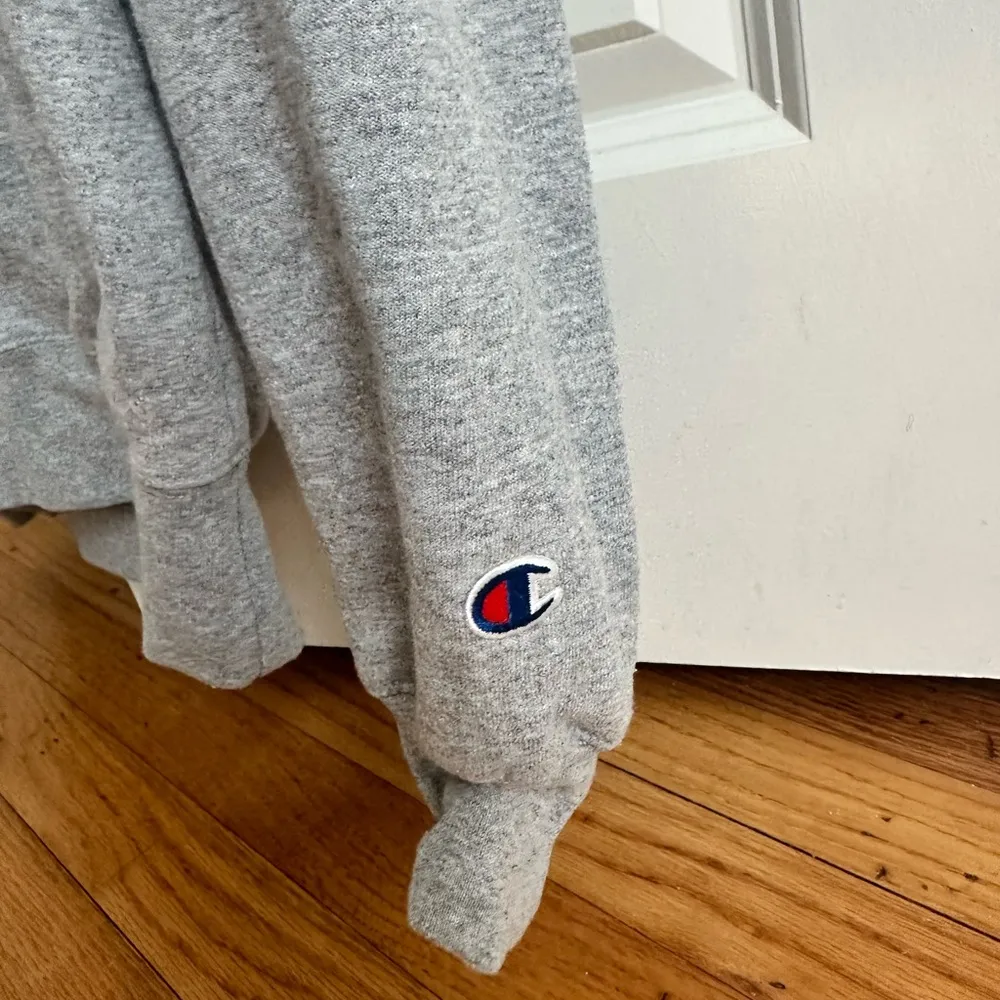 Clemson Tigers  Gray Quarter-Zip Sweatshirt Size Medium - Image 3