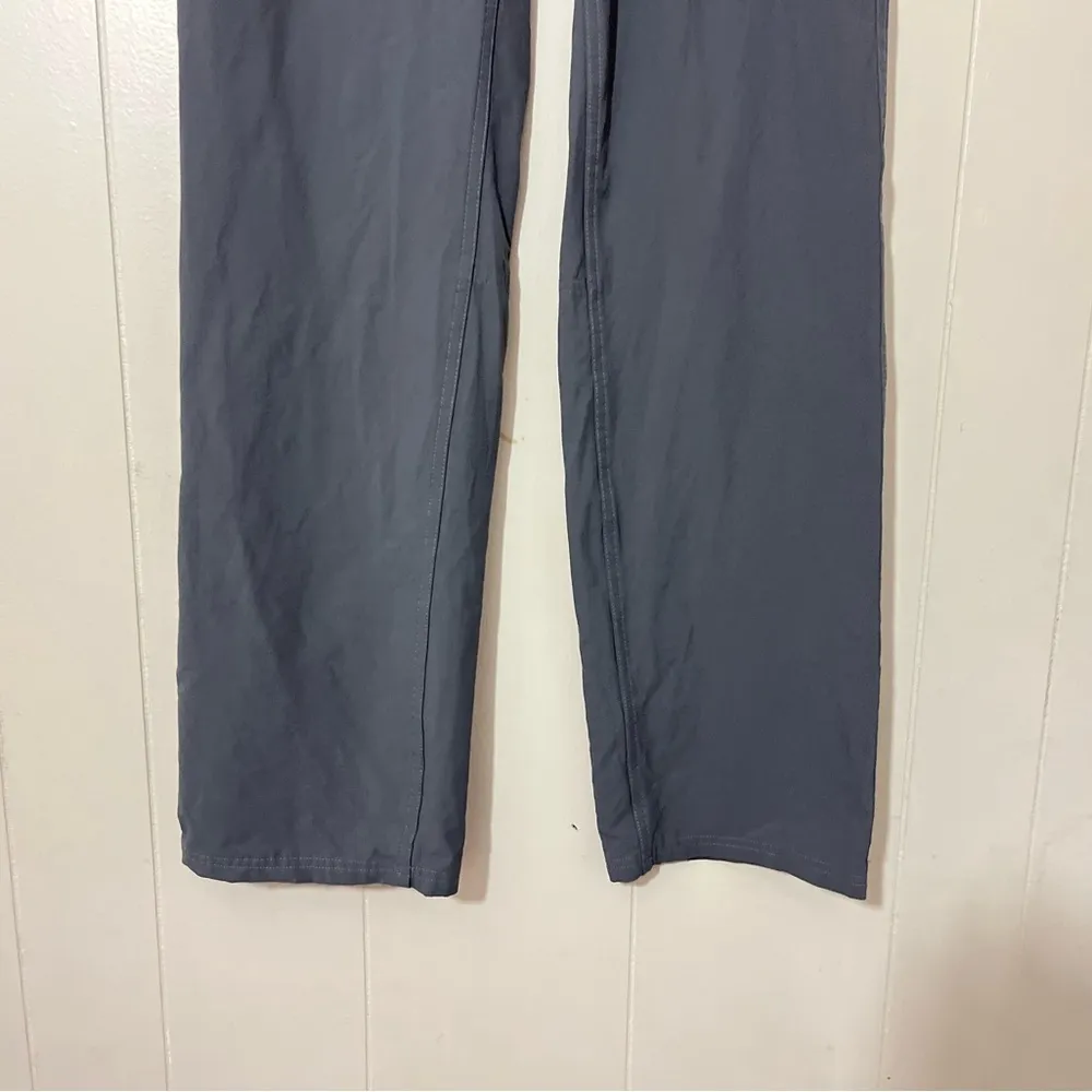 The North Face Women's Gray  Hiking Pants. Size 10 - Image 3
