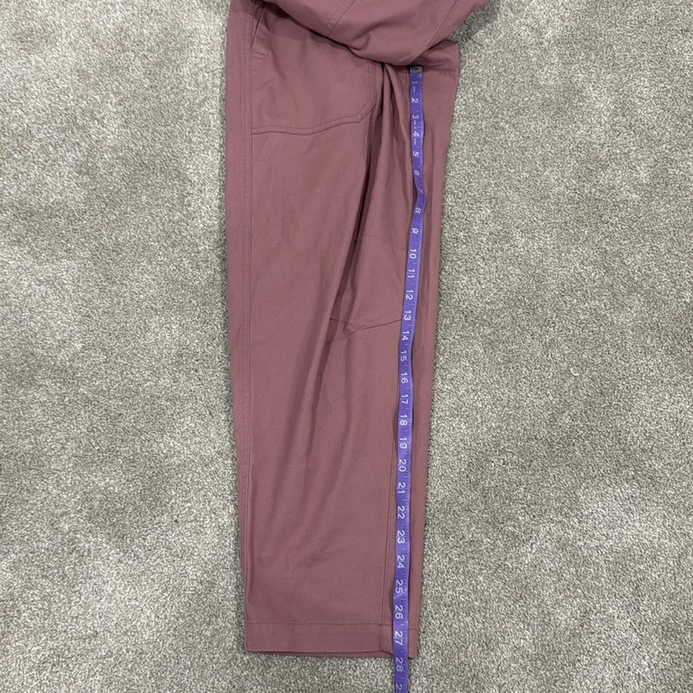 Old Navy Maternity Cargo Pants Size Small NWT - Image 4